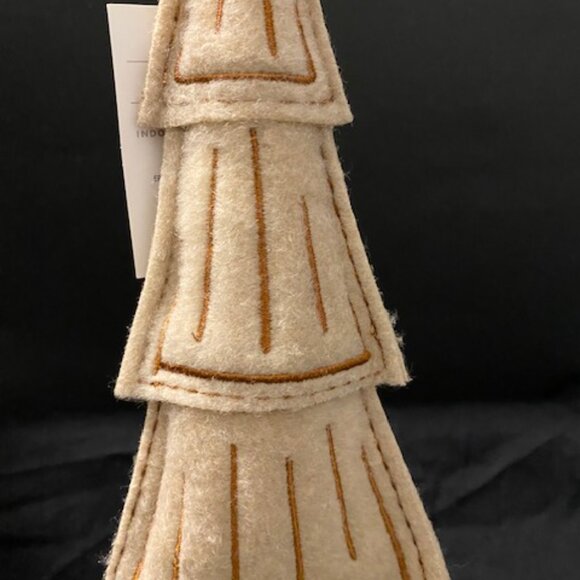 Wonder Shop "Tan" Felt Holiday Tree - Picture 4 of 6